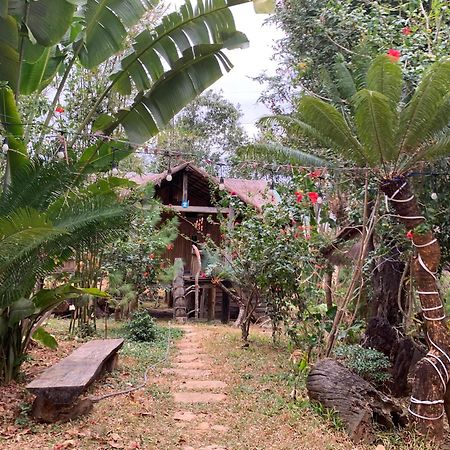 Villa Hoàng Ánh - Kon Xom Luh Kon Tum Esterno foto