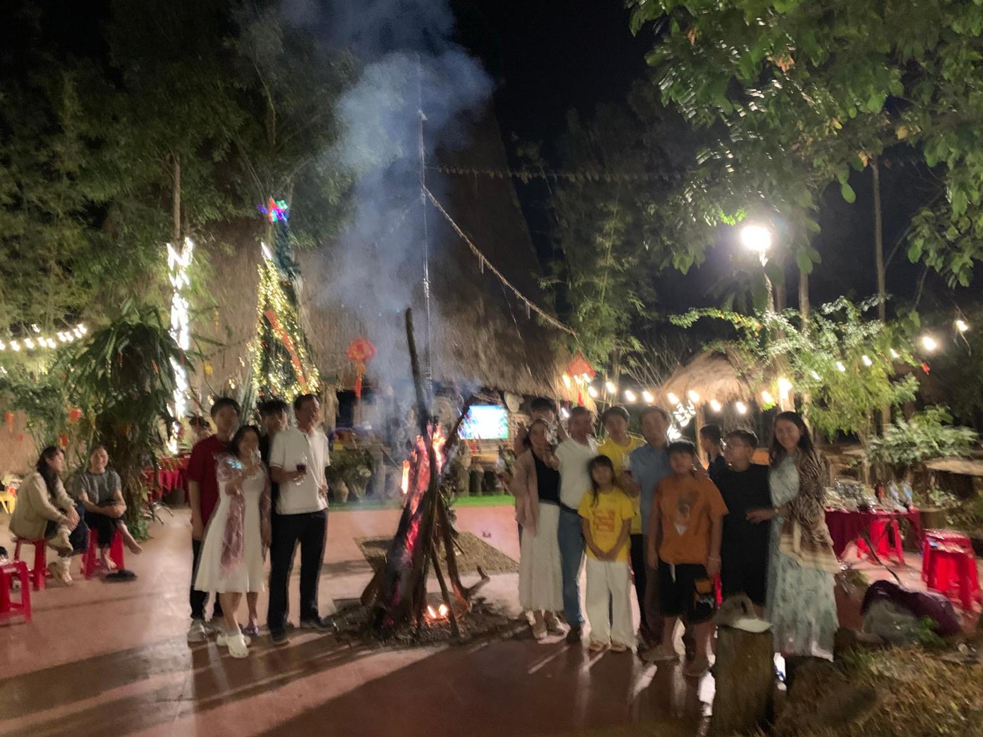 Villa Hoàng Ánh - Kon Xom Luh Kon Tum Esterno foto
